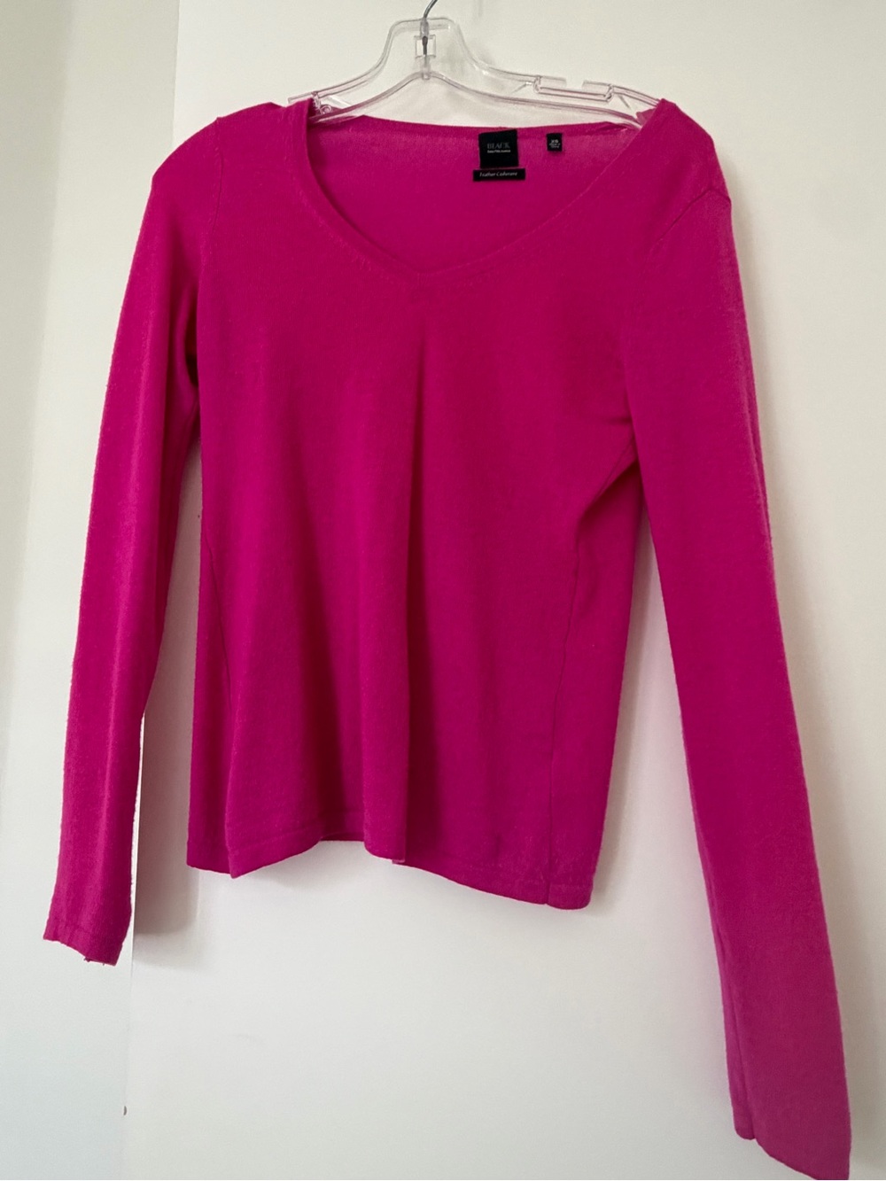 Saks cashmere Pink V-Neck Long Sleeve Top